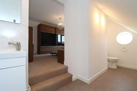 111 Peartree Lane, Bexhill-on-sea, TN39 4NS