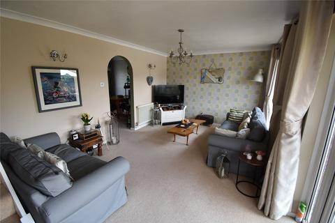 3 bedroom end of terrace house for sale, Rose Walk, Houghton Regis, Dunstable, Bedfordshire, LU5