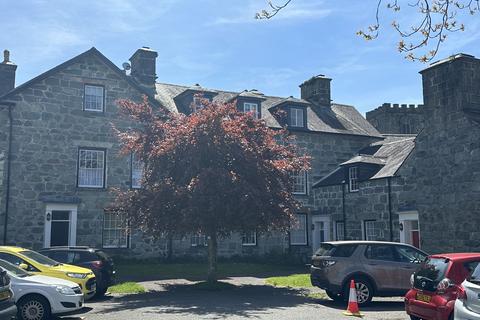 Flat 1, Golden Lion Lion Street, Dolgellau, LL40 1DN