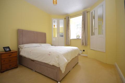 Flat 1, Golden Lion Lion Street, Dolgellau, LL40 1DN