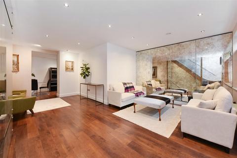 3 bedroom mews for sale, Petersham Mews, South Kensington SW7