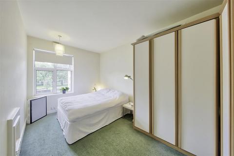 1 bedroom flat for sale, Brixton Hill Court, Brixton SW2