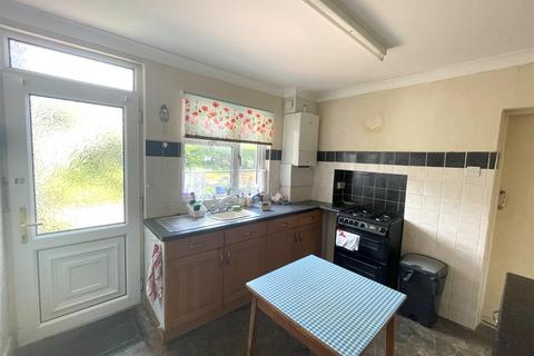 4 Brynlloi Road, Glanamman, Ammanford, SA18 1EQ