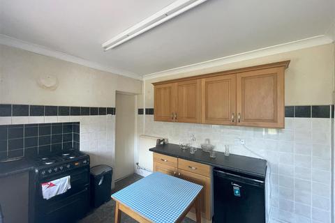 4 Brynlloi Road, Glanamman, Ammanford, SA18 1EQ