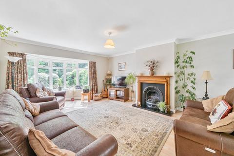 4 bedroom semi-detached house for sale, The Spinney, Wakefield, West Yorkshire