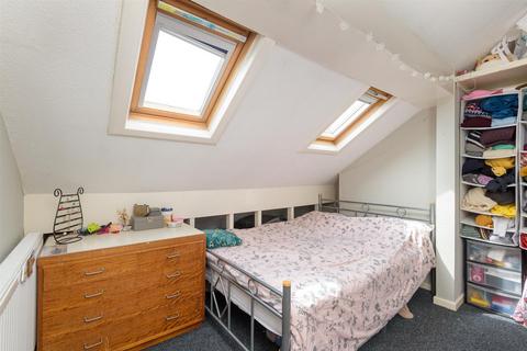 97 Heavygate Road, Sheffield, S10 1PE