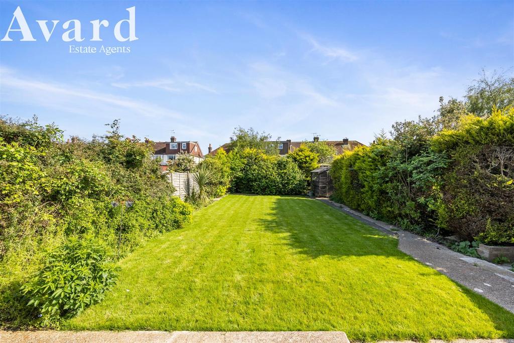 Sackville Road, Worthing BN14 3 bed semidetached bungalow for sale £
