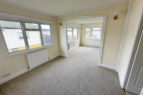 2 bedroom park home for sale, Sunset Drive, Dodwell park, Stratford upon Avon