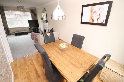 14 Moorside Croft, Bradford, BD2 3HF