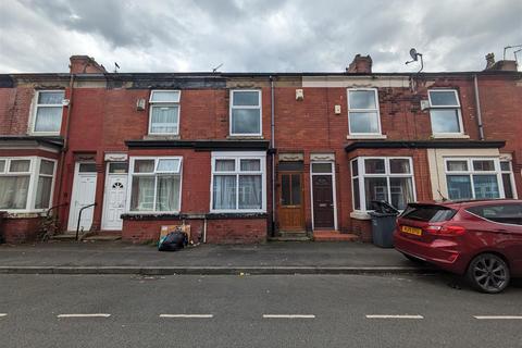 2 bedroom house to rent, Parkfield Avenue, Manchester