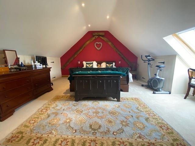 Granary bed main 3.jpg