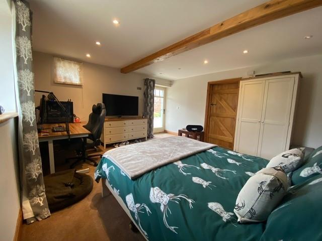 Grananry bedroom 1.jpg