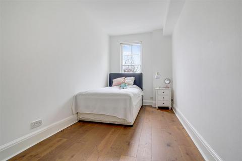 2 bedroom flat to rent, Grove End Road, St Johns Wood, NW8