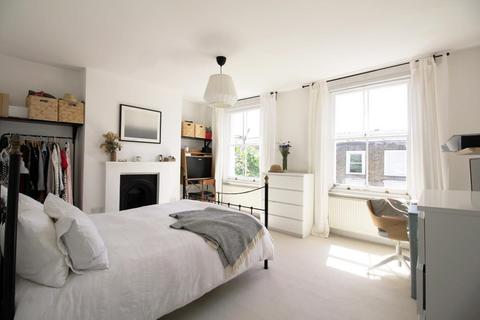 60 Dunlace Road, London, E5 0NE