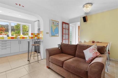 3 bedroom end of terrace house for sale, Capella Path, Hailsham
