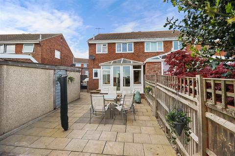 19 Fern Close, Eastbourne, BN23 8AQ