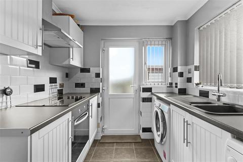 19 Fern Close, Eastbourne, BN23 8AQ