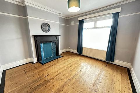 4 bedroom terraced house to rent, North Eastern Terrace, Darlington