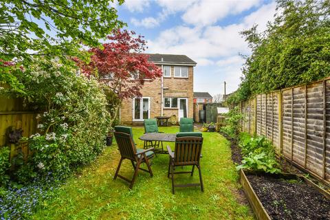24 Avon Crescent, Romsey, SO51 5PY