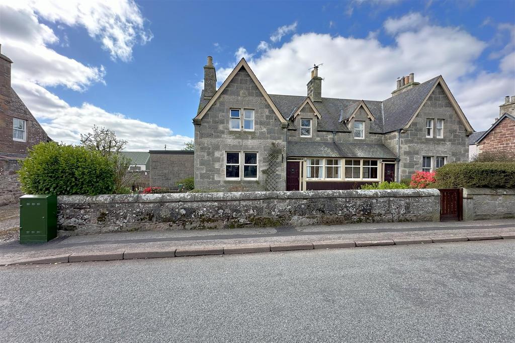 Mo Dhachaidh, Fountain Road, Golspie... 3 bed semidetached house for