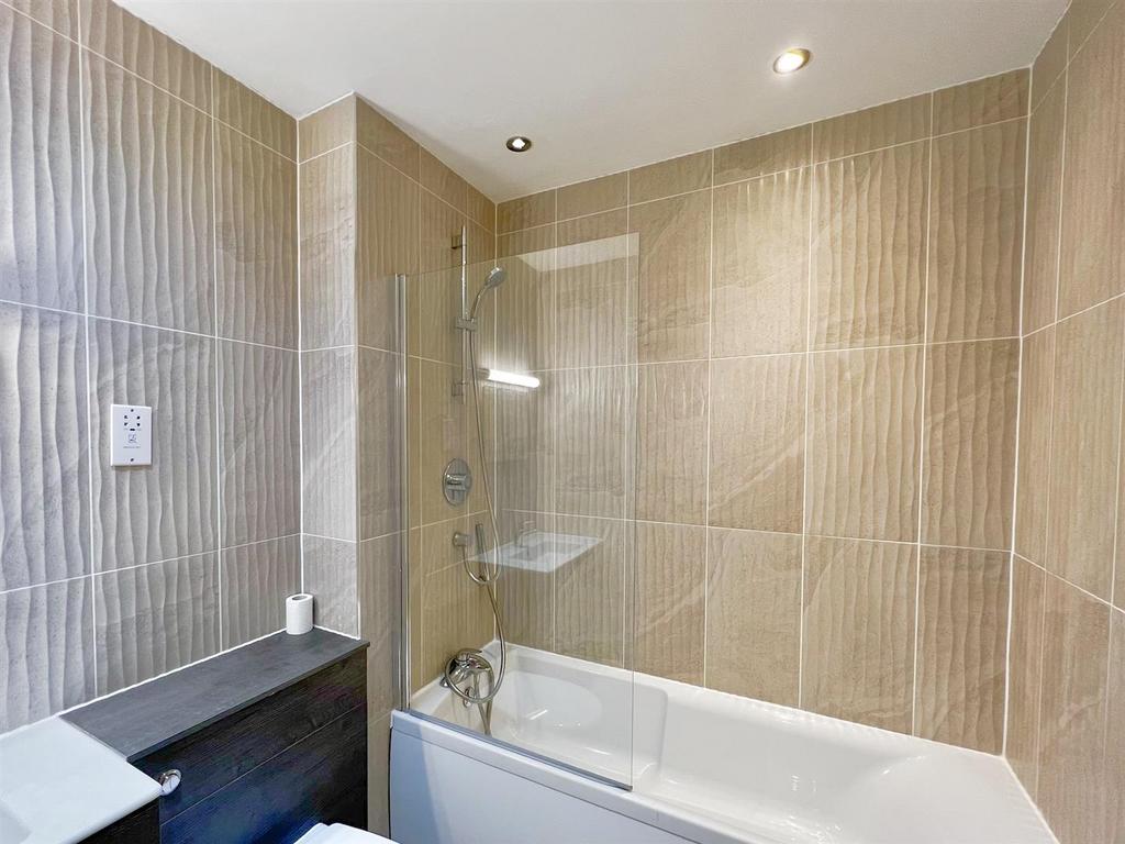 Bath second floor-2.jpeg