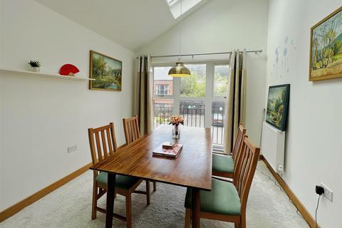 3 bedroom townhouse for sale, Langdon Road, Marina Swansea