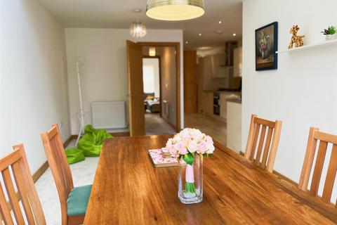 3 bedroom townhouse for sale, Langdon Road, Marina Swansea