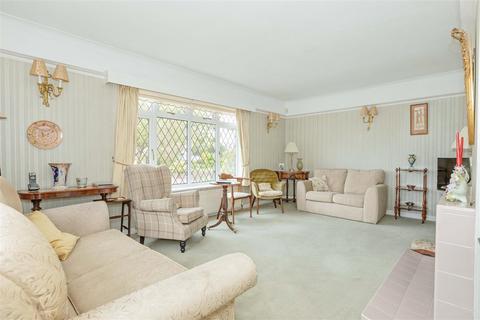 3 bedroom detached house for sale, Falmer Avenue, Goring-By-Sea, Worthing