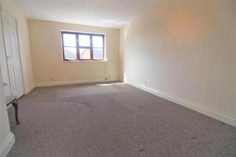 2 bedroom apartment to rent, Mead Path, Chelmsford