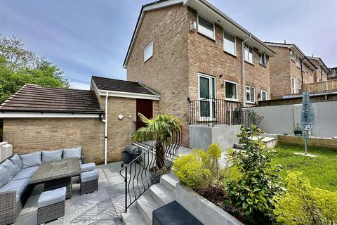 2 bedroom end of terrace house for sale, Chelmer Close, Plymouth PL7