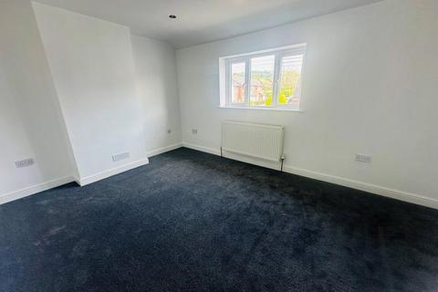 2 bedroom terraced house to rent, Black Road, Macclesfield, Cheshire