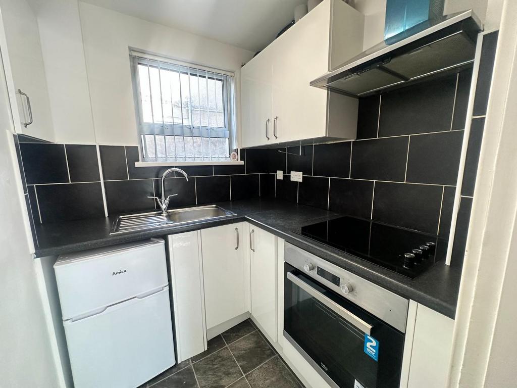 Wolsdon kitchen.jpeg