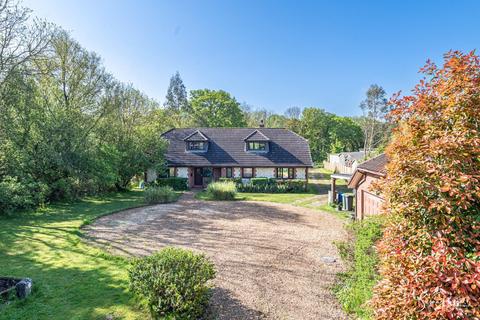 4 bedroom detached house for sale, Lushington Hill, Wootton Bridge