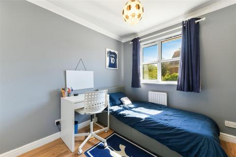 38 Manor Crescent, Epsom, KT19 7EF