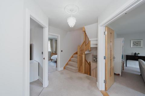 2 Amber Close, Epsom Downs, Epsom, KT17 3BG