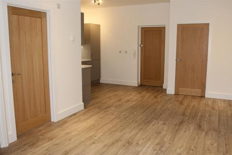 1 bedroom flat to rent, Sandridge Park, Porters Wood, St Albans, Hertfordshire