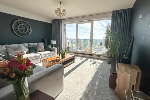 2 bedroom flat for sale, Westcliff Parade, Westcliff-on-Sea SS0