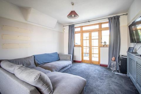 3 bedroom semi-detached house for sale, Byrne Drive, Southend-on-Sea SS2