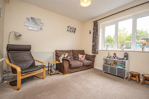 13 Bentley Road, Uttoxeter, ST14 7EF