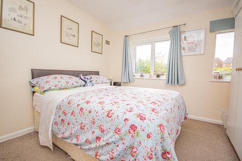 13 Bentley Road, Uttoxeter, ST14 7EF