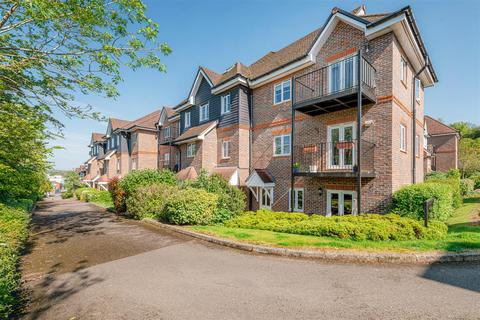 2 bedroom flat for sale, Freer Crescent, High Wycombe HP13