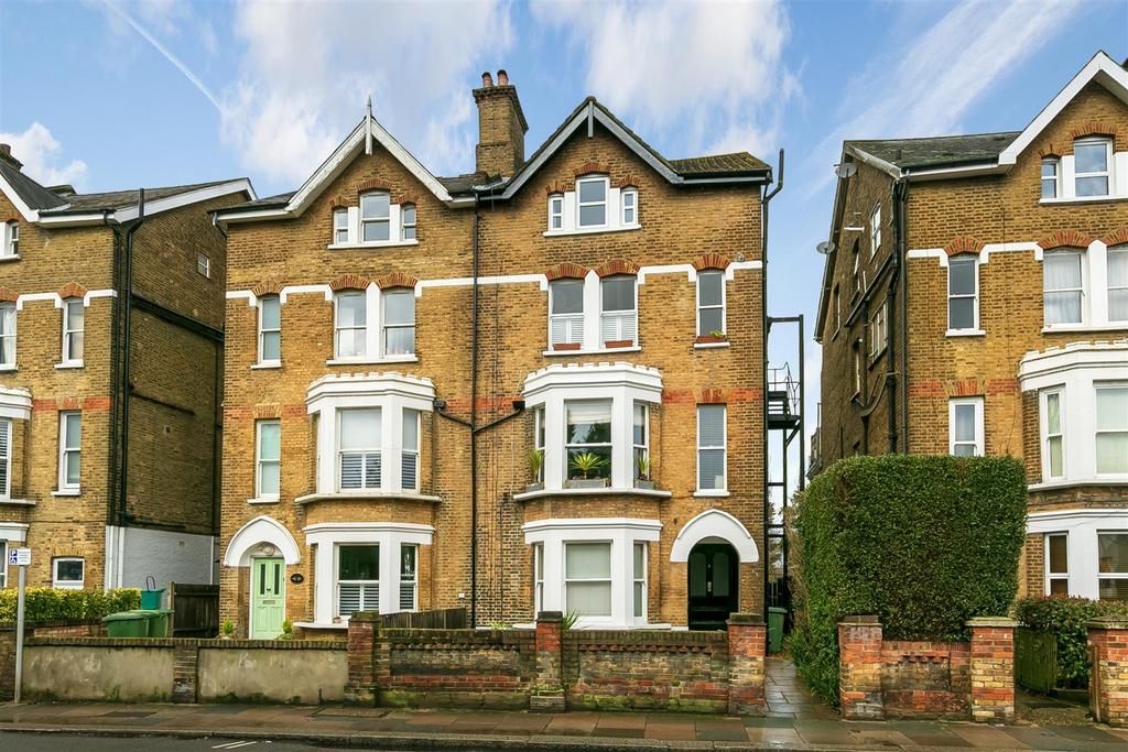 Ferry Road, Teddington 2 bed flat for sale - £625,000