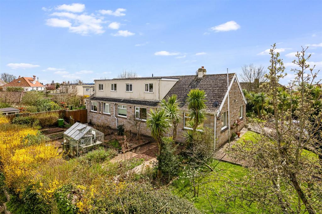 A09 - Roselands Torquay - 220331.jpg