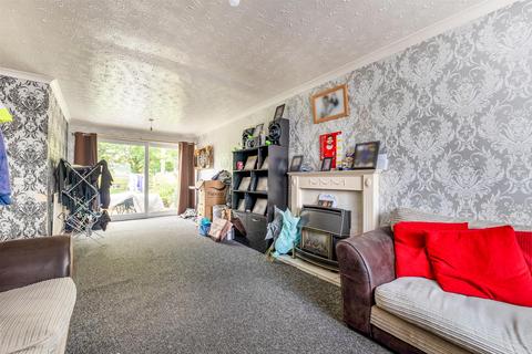 3 bedroom semi-detached house for sale, Cumberland Drive, Stockingford, Nuneaton