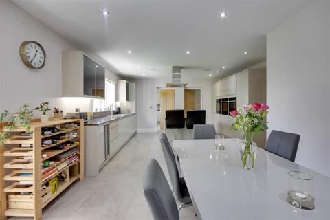 14 Copper Beech Close, Swanland, North Ferriby, HU14 3LR