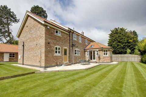 14 Copper Beech Close, Swanland, North Ferriby, HU14 3LR