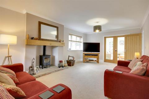14 Copper Beech Close, Swanland, North Ferriby, HU14 3LR