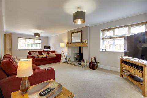 14 Copper Beech Close, Swanland, North Ferriby, HU14 3LR