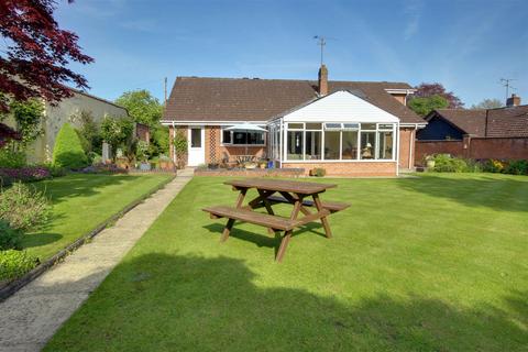 3 bedroom detached bungalow for sale, Cliff Top Lane, Hessle