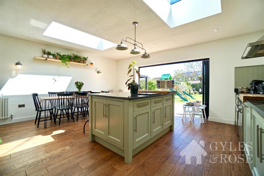 Kitchen/Dining Room